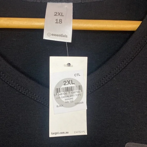 Black Casual T-shirt - Size 2XL - Picture 2 of 3